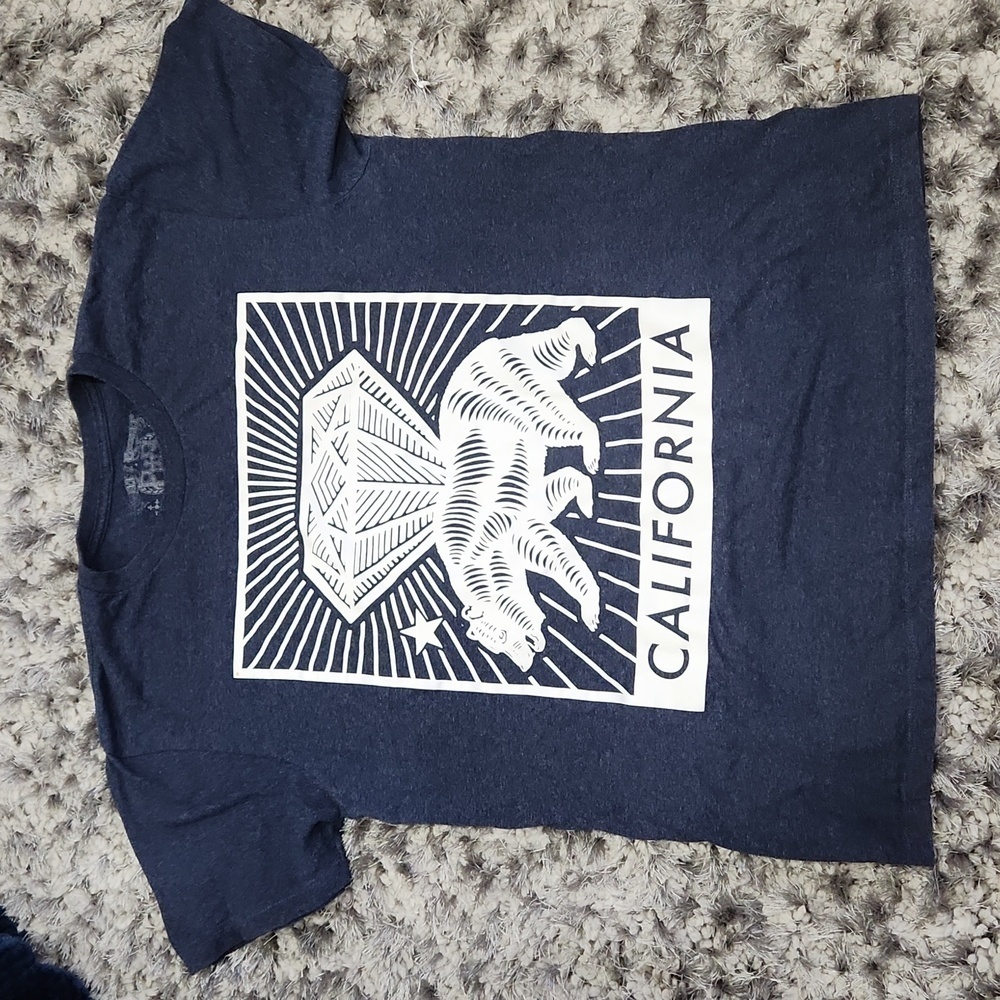 Eighty Eight California tee Size large